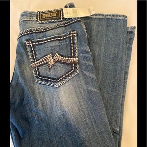 Miss Me Boyfriend Capri Size 31 NWT